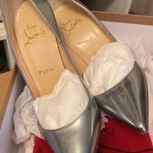 Like new.  Worn once. Comes with Box dust bag